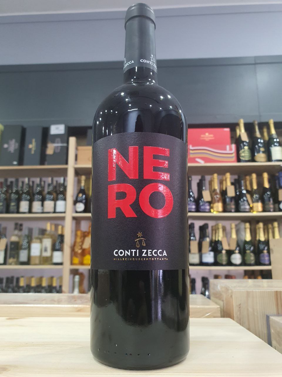 Nero 2020  Salento Rosso IGP - Conti Zecca